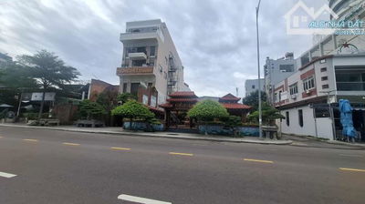 CHO THUÊ NHÀ HÀNG HƯƠNG VIỆT MẶT TIỀN ĐƯỜNG XUÂN DIỆU – VIEW BIỂN – 2 MẶT TIỀN – 1223M2