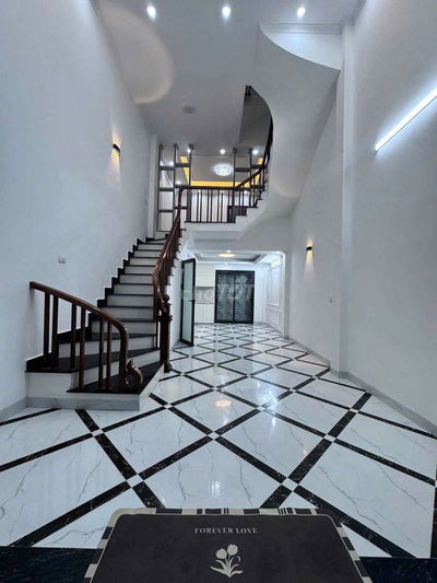 Nhà mới tinh Yên Kiện Ngọc Hồi 40m 5 tầng thiết kế hiện đại vị trí đẹp