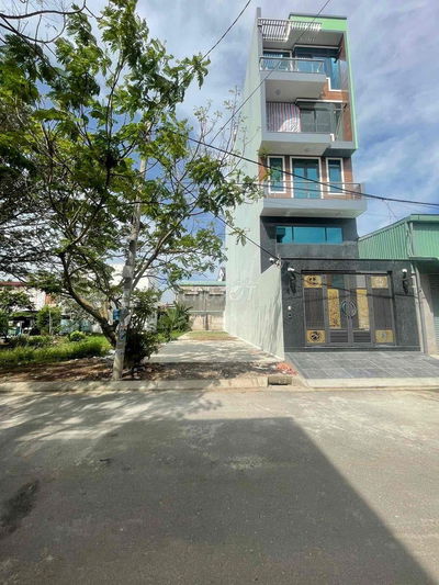 GIÁ 63 TRIỆU /m2 DT 134 m2 SỔ HỒNG RIÊNG ĐƯỜNG XE TẢI P7 QUẬN 8