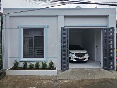 Bán nhà mặt tiền ô tô p.Bửu Long