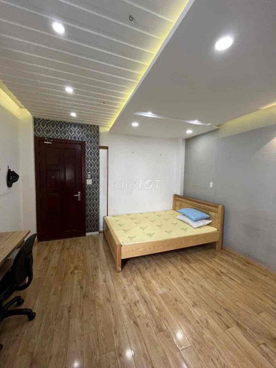 Phòng Cho thuê phun nội thất