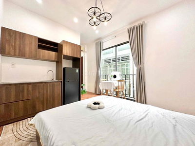 Căn Hộ ĐẸP _ BANCOL _ Full Nt _YÊN TĨNH ngay SVĐ Phú Thọ- Đh Bách Khoa