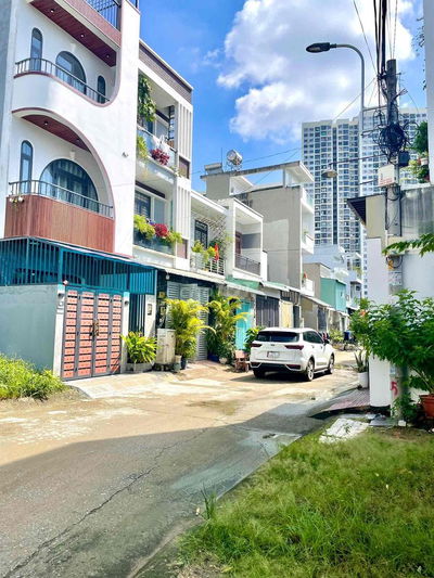 Đất 75m2 (4x19), hẻm oto thông, ngay Vinhomes Q9, giá rẻ bằng căn hộ