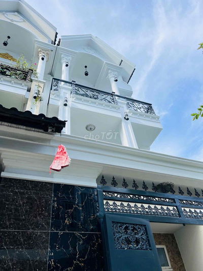 NHÀ TÂN CỔ ĐIỂN MỚI KHU ĐỒNG BỘ NHÀ LẦU HXH 6M