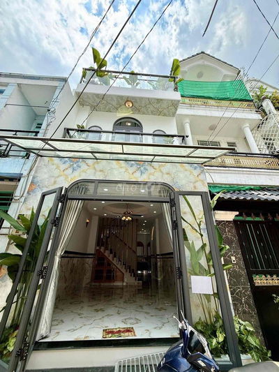 Nhà Mới Xây DT 4x18M Đúc 2 lầu sát bệnh viện quận 12