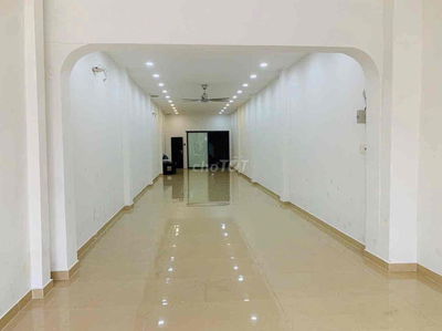 NC MTKD Huỳnh Tấn Phát, kế bên KCX vị trí đông đúc nhất Q.7