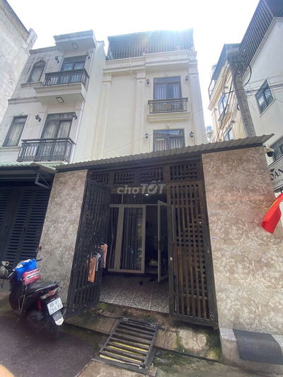 Bán nhà gần chợ Phạm Đăng Giảng, Bình Tân, HXH, 3 Tầng, sân thượng