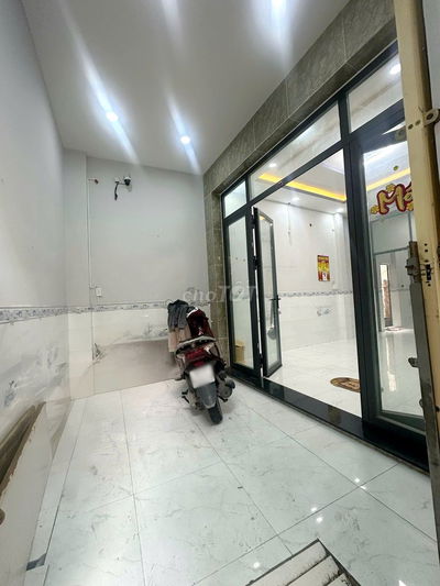 🔴 Nhà 2 tầng hẻm đường Ba Đình P9Q8. Giá: 3,78 tỷ TL