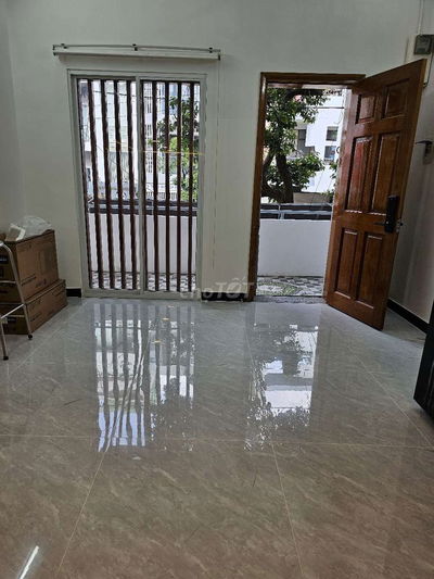 ĐẠI HỌC Y DƯỢC- NGUYỄN TRÃI P14Q5-CĂN HỘ 70M2 -LẦU1 THANG BỘ