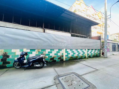 Lô Đất MTKD ngay Trường Học sát Khu Tên Lửa dt 76m2 giá 8.2 tỷ