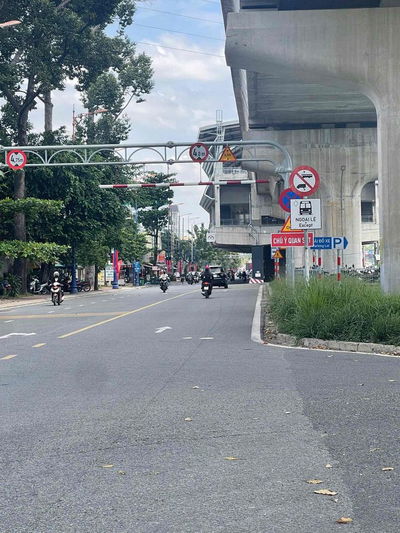BÁN LÔ ĐẤT VIP NGAY GA METRO BÌNH THÁI - TRƯỜNG THỌ - TĐ