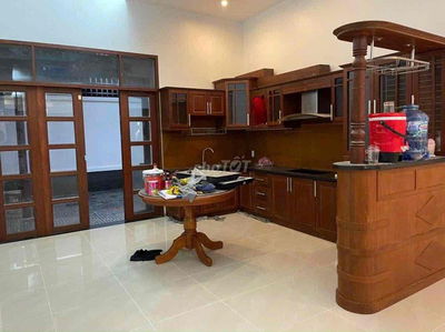 Biệt Thự Khu Tên Lửa dt 270m2(5PN + 4WC) 3 tầng giá 50tr/th