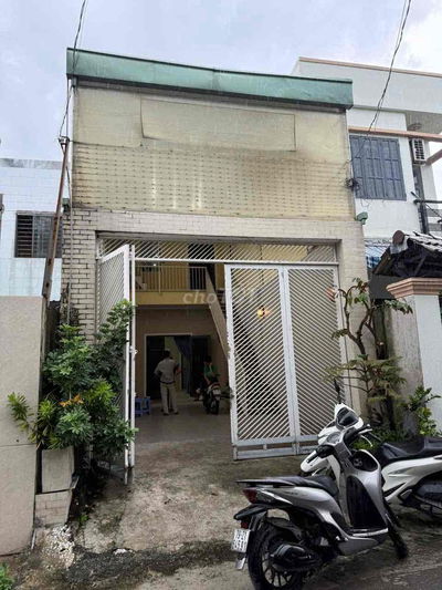 Bán nhà 122m2 - 3PN-2WC - nhà mặt tiền oto - đường thông ra QL13