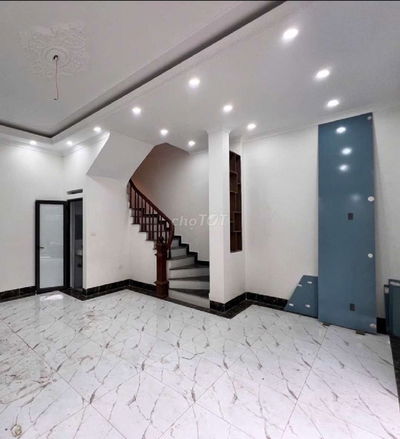 NHÀ SÁT LINH ĐÀM,THÔNG SỐ ĐẸP,NHÀ 5 TẦNG, TRUNG TÂM VĂN ĐIỂN, 6.8 TỶ