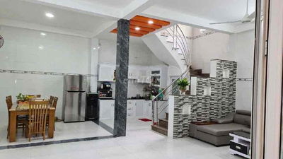 🔥NGANG KHỦNG 6.8M - 2 TẦNG - NỞ HẬU 7.5M - H.CÔNG - ỐP GẠCH FUll SÀN