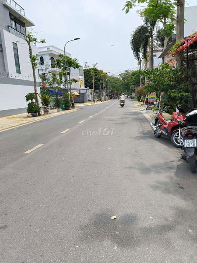 Bán Lô Đất ngang 15m x 25m Ngay Khu Đô Thị Đông Tăng Long.Q9 chỉ 14 tỷ