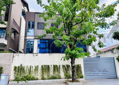 NHÀ KHU TÂN CẢNG 12X20M TRỆT 2 LẦU QUẬN BÌNH THẠNH CHO THUÊ