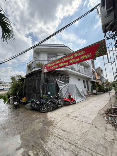 Nhà một xẹt đường Lê cơ diện tích 4 x 15 có hai phòng giá 11 triệu