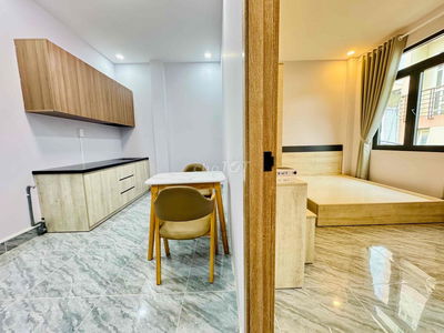 Quận 4 1PN 55m2 - Căn Hộ ban công đầy đủ nội thất sạch sẽ vị trí đẹp