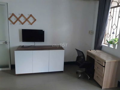 Phòng ban công 30m2 full đồ Phú Nhuận