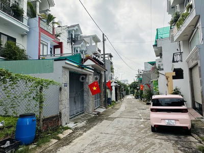 Nhà 4Tầng, 100m2 Làng Tăng Phú, Phường Tăng Nhơn Phú A, Q9. Giá 7.X Tỷ