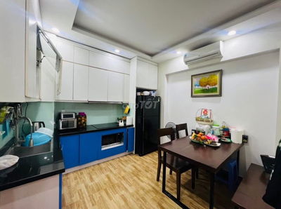 Bán Nhà !!TRẦN THÁI TÔNG,LÔ GÓC- NGÕ THÔNG, 3 GÁC,FULL NỘI THẤT XỊN SÒ