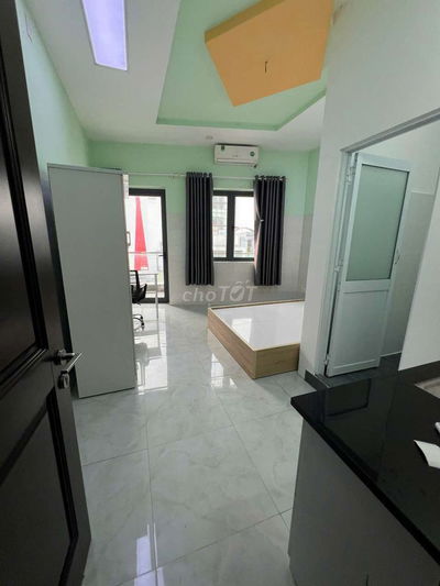 Phòng ban công lớn - Full nội thất - Ngay Chợ Lớn Q5