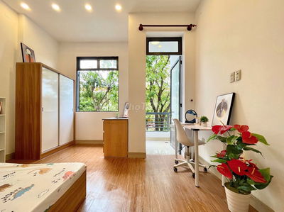 Phòng ban công, tách bếp - Đặng Thuỳ Trâm, Bình Thạnh gần Q1, Văn Lang