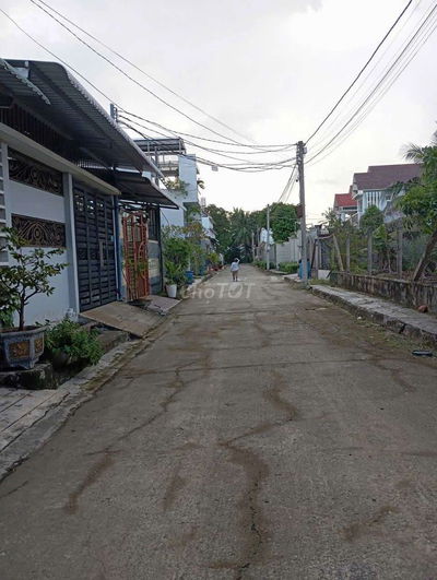 Ban nha phuong binh nham thuan an binh duong gan truong hoc cong vien