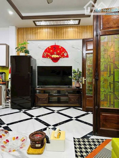 Hiếm! Bán Nhà An Dương Vương, Tây Hồ-Gần Phố- Ngõ Thông - 35M2 - 5 Tầng -Mt4.9m - 6 Tỷ Hơn