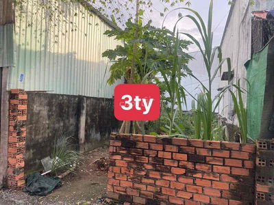 Bán lô đất 1/ mặt đường trung tâm xã Đông Thạnh. Hóc Môn. giáp Q12