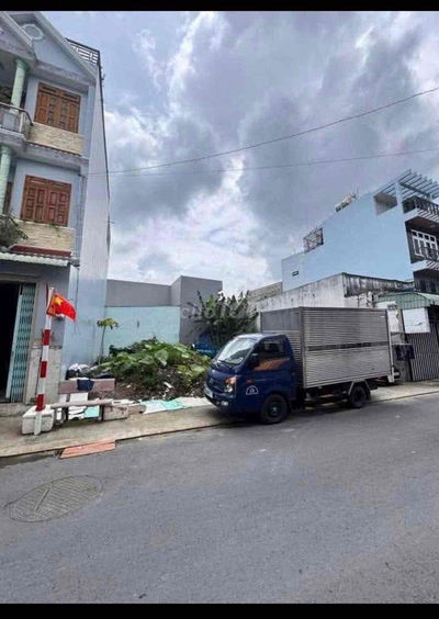 Đất mặt tiền đường 6x17m. trung tâm xã Đông Thạnh. tp hcm