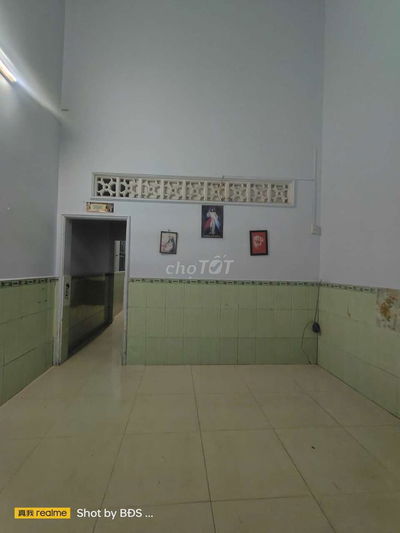 Bán nhà sổ hồng riêng sau chợ bình triêụ 54m, 3ty2 TL