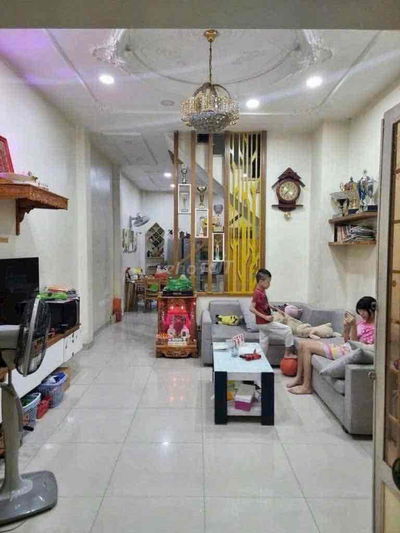 Nhà thuê hẻm xe tải thông đường Gò Dầu Dt 4x14 1 trệt 1 lầu 2 pn 2 wc
