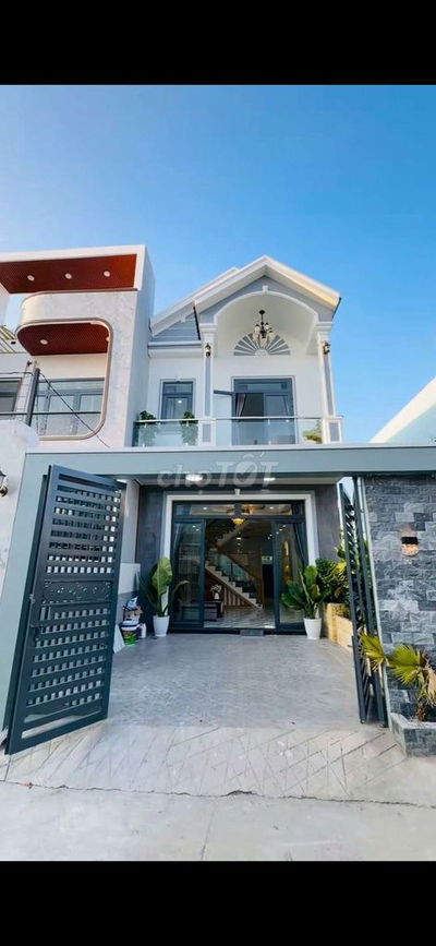 Nhà long an ngay chợ cầu tràm