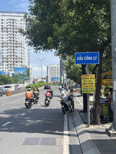CHO THUÊ NHÀ NGUYÊN CĂN HẺM XE HƠI  NAM KỲ KHỞI NGHĨA, Q.3. GIÁ: 28 TR