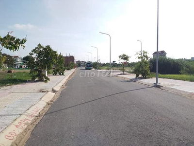 900 triệu ( còn Tl ) Thổ cư 123m2 - TT. Cần Đước - Sổ riêng - MT 7m