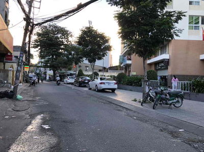 Nhà cho thuê nguyên căn.