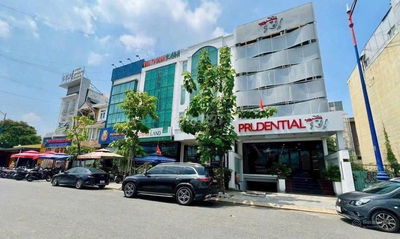 Cho thuê tòa nhà MT 280 Lương Định Của; DT: 7x20; Hầm 4 tầng thang máy