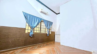 Phòng đẹp sát ĐH Luật, Vạn Phúc City, sẵn máy lạnh, kệ bếp, cửa sổ to