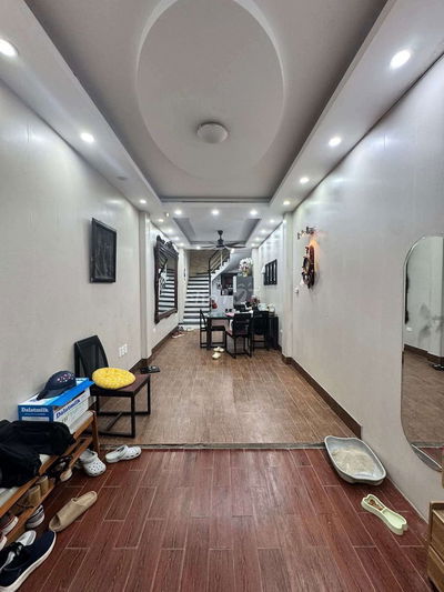 Quá hiếm! Phố Hoàng Hoa Thám, 45m2, 3 bước ra phố, kinh doanh, ở sướng
