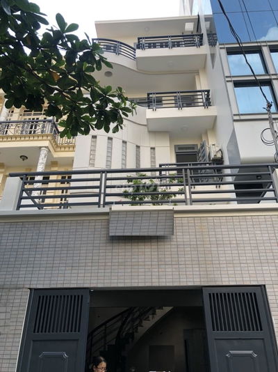 NHÀ CHO THUÊ NGUYÊN CĂN MT KHU VIP K300_ 5X20M_ TRỆT 3 LẦU.