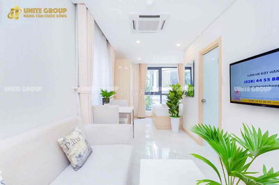 Cho thuê căn studio Quận 3 có bancol thang máy oto vào trước nhà được