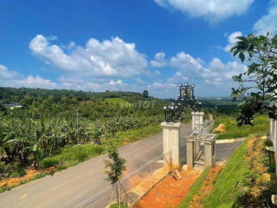 KHÁCH EM CẦN BÁN GẤP SIÊU PHẨM NGHỈ DƯỠNG VIEW ĐỒI CHÈ TẠI BẢO LỘC
