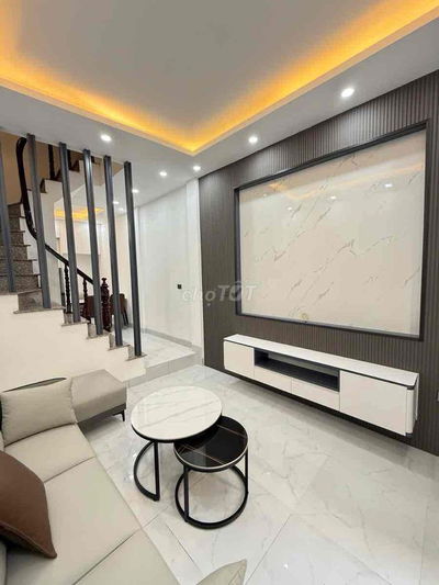 Hiếm 1 0 2! Hoàng Mai ngõ nông, thông, ba gác tránh, chỉ có 6,9 tỷ