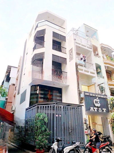 4PN, 4WC. Nhà 5 tầng mặt tiền Nhật Tảo, Q10. DT: 4x12m
