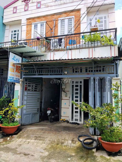 Nhà ở khu an ninh gần chợ gần trường