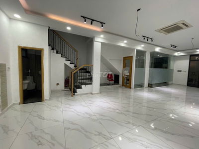 TẦNG TRỆT 126M² VINHOMES GRAND PARK–CÓ MÁY LẠNH ÂM TRẦN–LỐI ĐI RIÊNG
