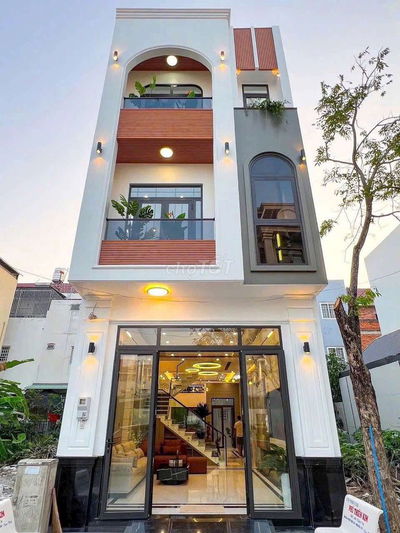 Bán Căn Nhà Phố Đẹp Diện Tích 80m2  Tổng 3 Tầng Nằm Cách QL1A  700m.