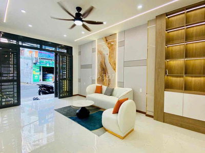 BÁN NHÀ MẶT TIỀN NHỈNH 8 TỶ- ĐUỜNG 10M- GÒ VẤP